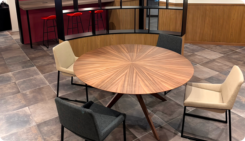 オフィス／ワークスペース